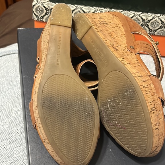 Tommy Hilfiger Wedges - Picture 3 of 3